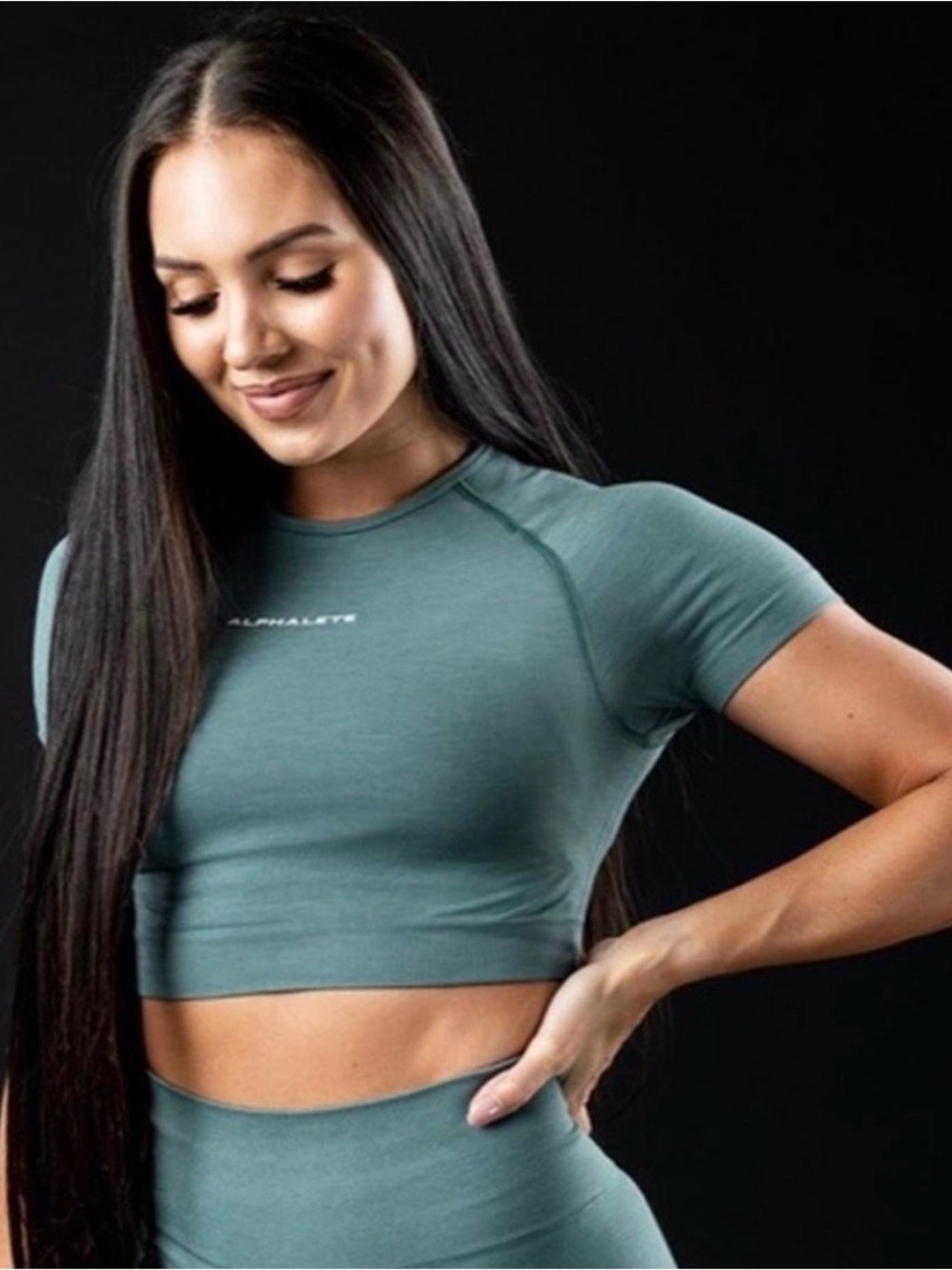 Alphalete Amplify Short Sleeve Cropped Top - Nomadic Blue